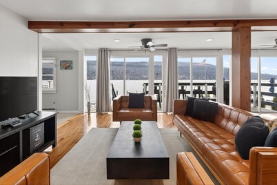 Private Keuka Lake Front | Dock | Near Wineries