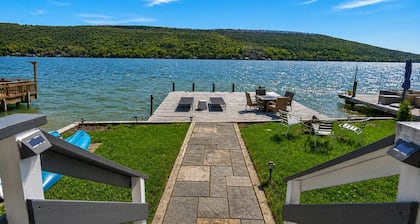 Private Keuka Lake Front | Dock | Near Wineries