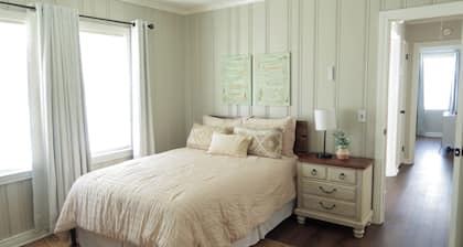 Cozy & Comfortable Fully Furnished 3-Bedroom Home in Lyons, GA