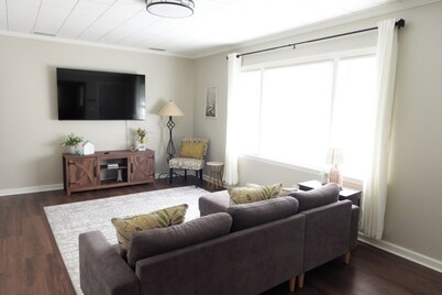 Cozy & Comfortable Fully Furnished 3-Bedroom Home in Lyons, GA