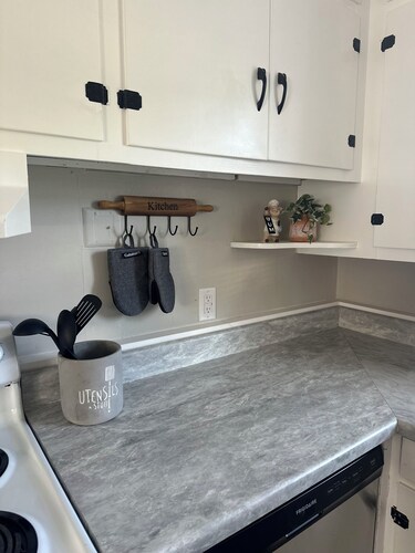 Cozy & Comfortable Fully Furnished 3-Bedroom Home in Lyons, GA