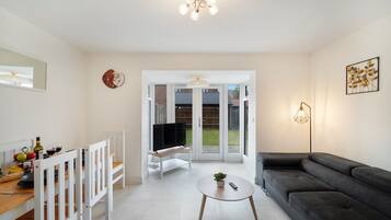 Smart TV, video games, computer monitors