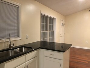 Interior - Fabulous 4-bedroom house minutes to hospitals, base and highways (Fayetteville)