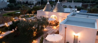 아풀리안 샤름 트룰리 앤드 코티지