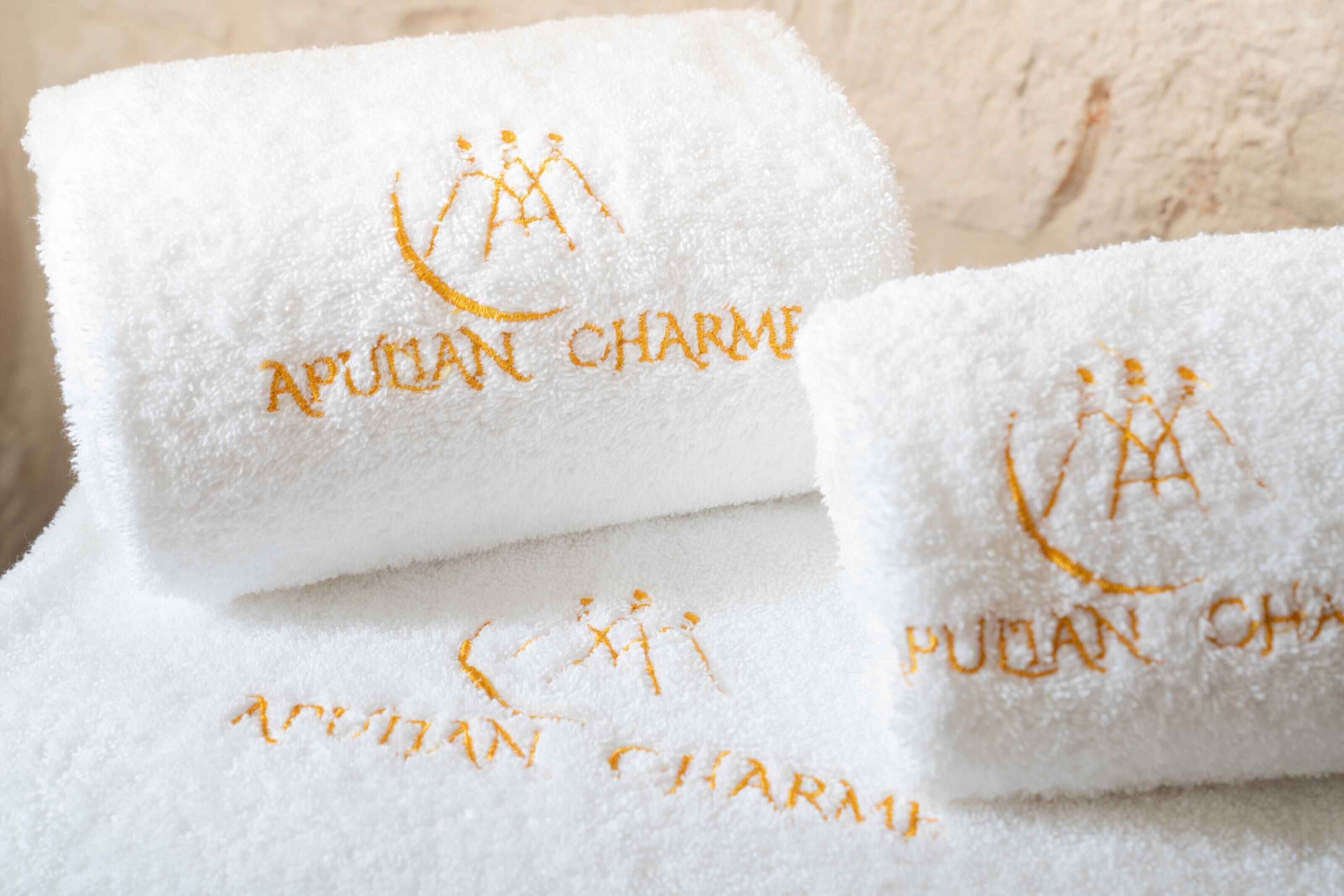 Deluxe Apartment, Garden View | Bathroom amenities