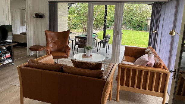 Living area - Cozy, renovated holiday home. (Esbjerg)