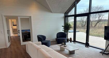Lækkert sommerhus med udsigt over Limfjorden