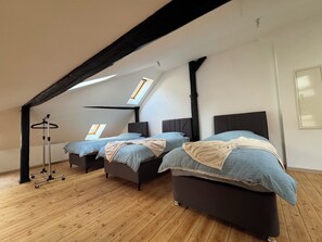 Accès Internet, draps fournis