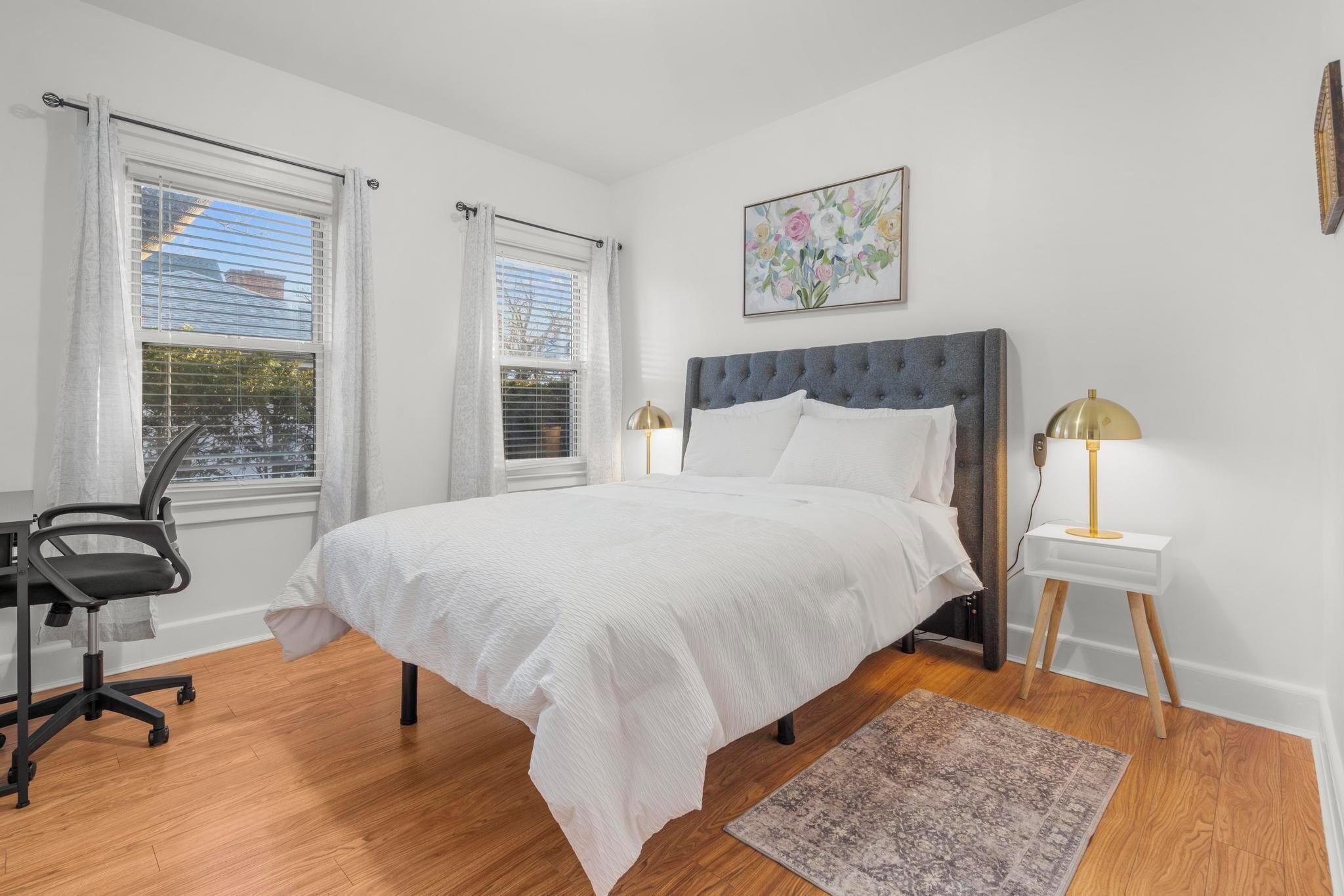 Iron/ironing board, free WiFi, bed sheets