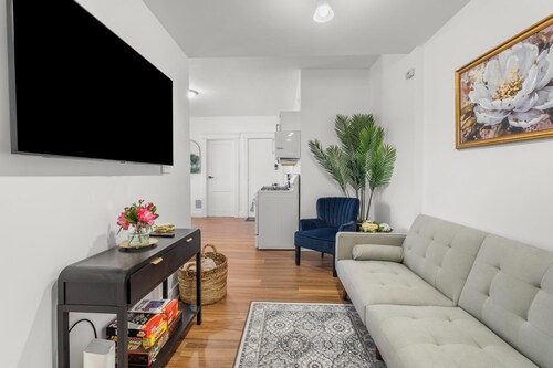 Relaxing 3-bedroom apartment in New Haven