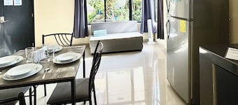 Lava Suites: Cozy unit, 5 min walk to the sea!