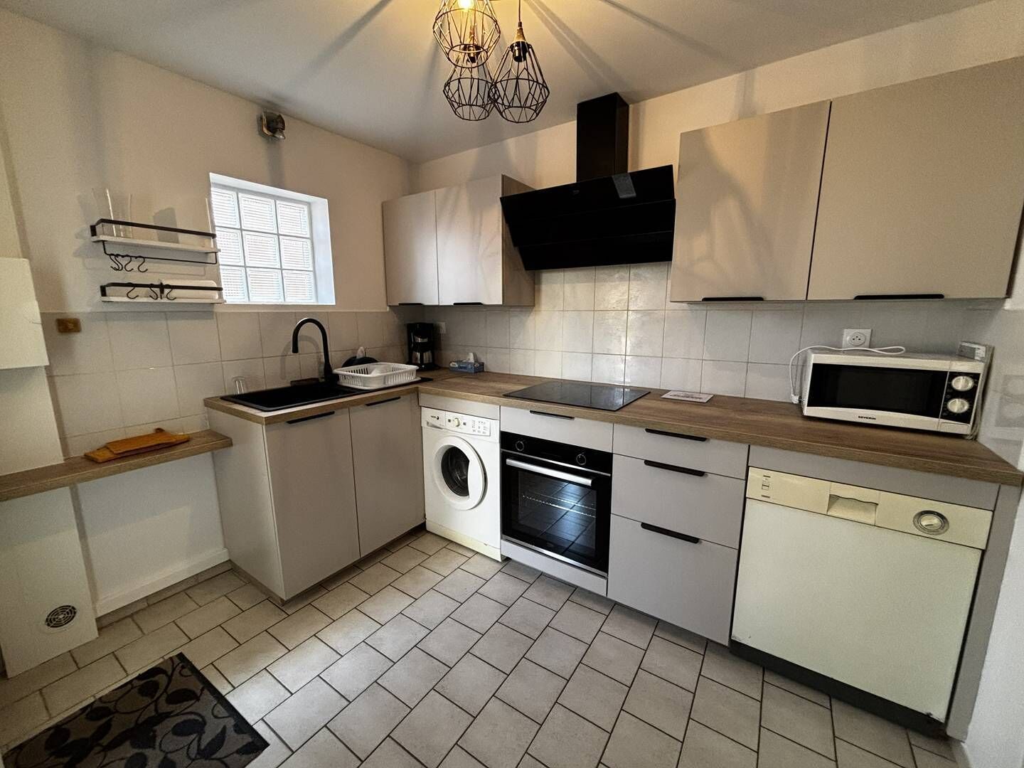 Fridge, oven, dishwasher, toaster