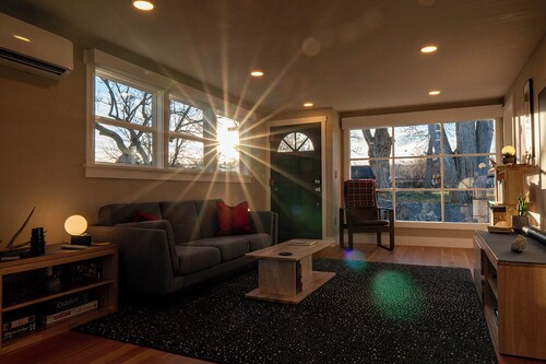 Restored 2BR Historic Cottage w/ Mesa Views – Grand Junction