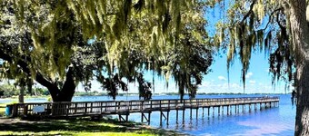 Charming Private Suite Near Scenic Trails