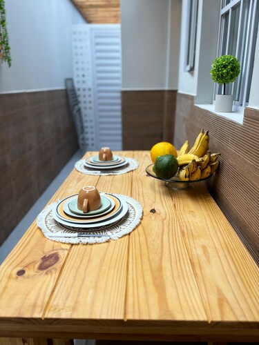 Apartment in downtown Recife with two private bedrooms / Wi-Fi, garage.