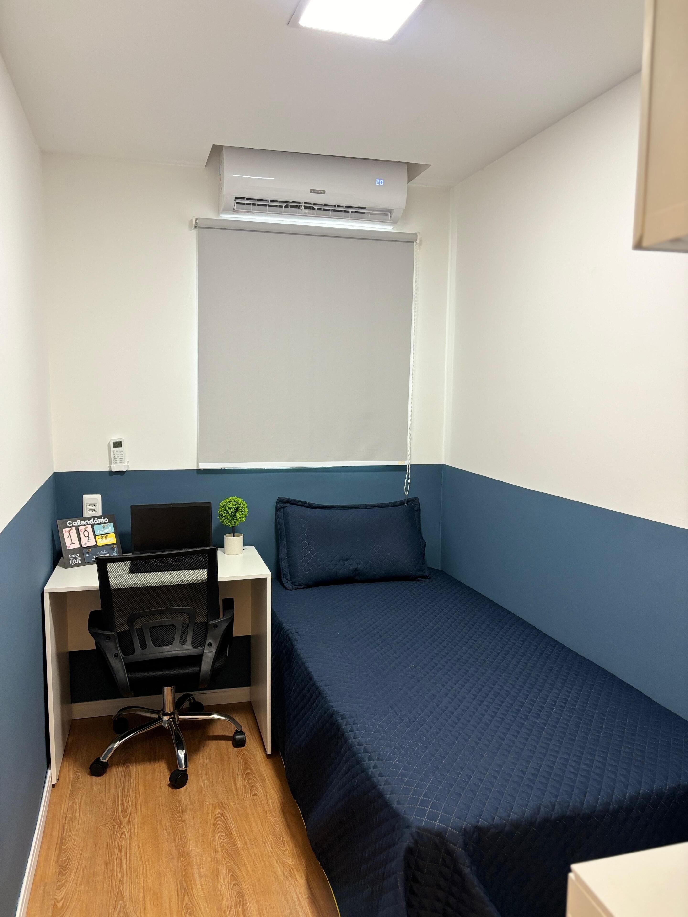 Internet, bed sheets