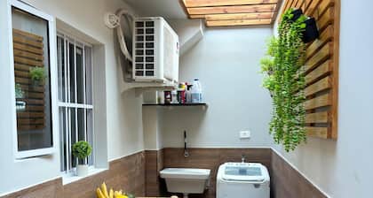 Apartment in downtown Recife with two private bedrooms / Wi-Fi, garage.