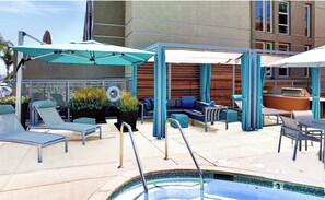 Piscine extérieure, piscine chauffée