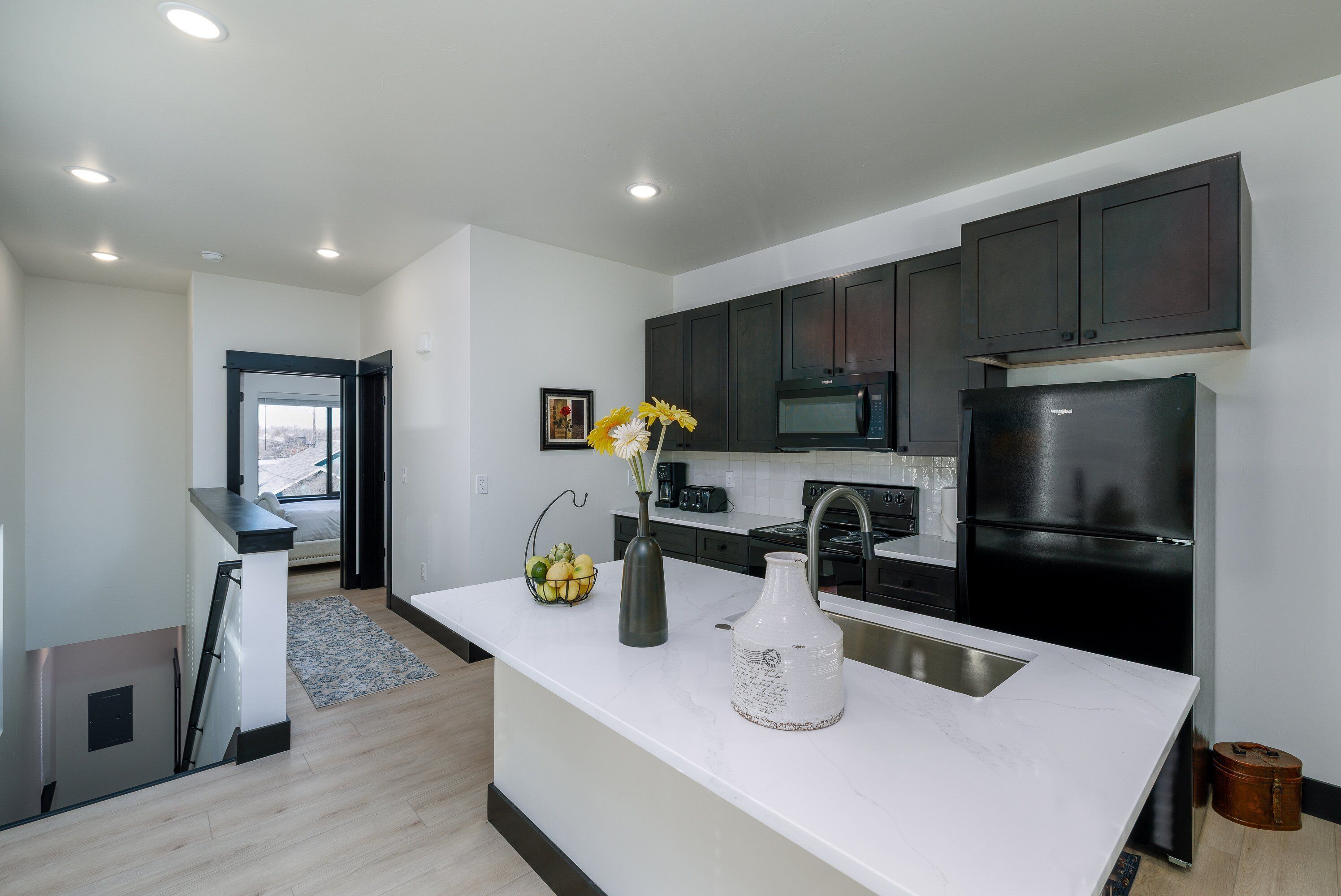 冰箱、微波炉、烤箱、炉灶