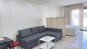 1 chambre, fer et planche à repasser, Wi-Fi, draps fournis