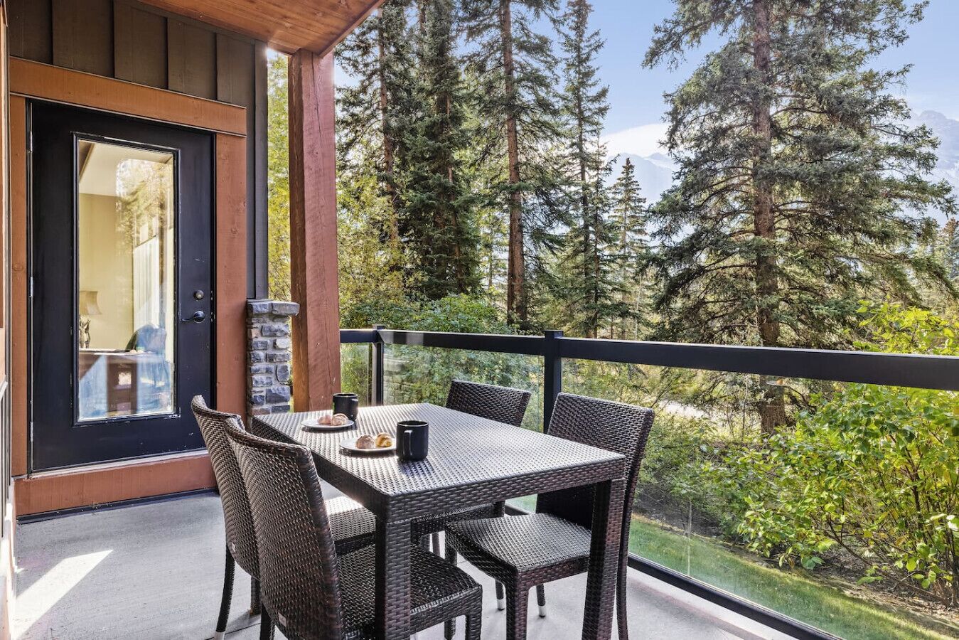 تناول الطعام بالخارج