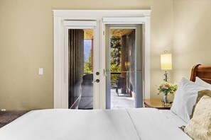 2 chambres, fer et planche à repasser, Wi-Fi gratuit, draps fournis
