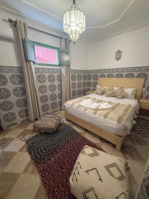 Iron/ironing board, WiFi, bed sheets - Riad private medina Marrakech (Marrakesh)
