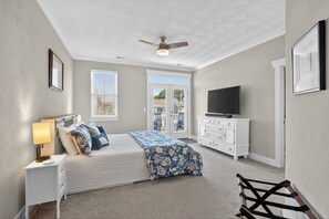 Bügeleisen/Bügelbrett, kostenloses WLAN, Bettwäsche