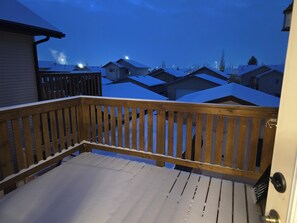 Property grounds - Pet friendly 2 bedroom and full bathroom with soaker tub close to Westerner. (Red Deer)