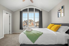 4 bedrooms, desk, iron/ironing board, travel cot