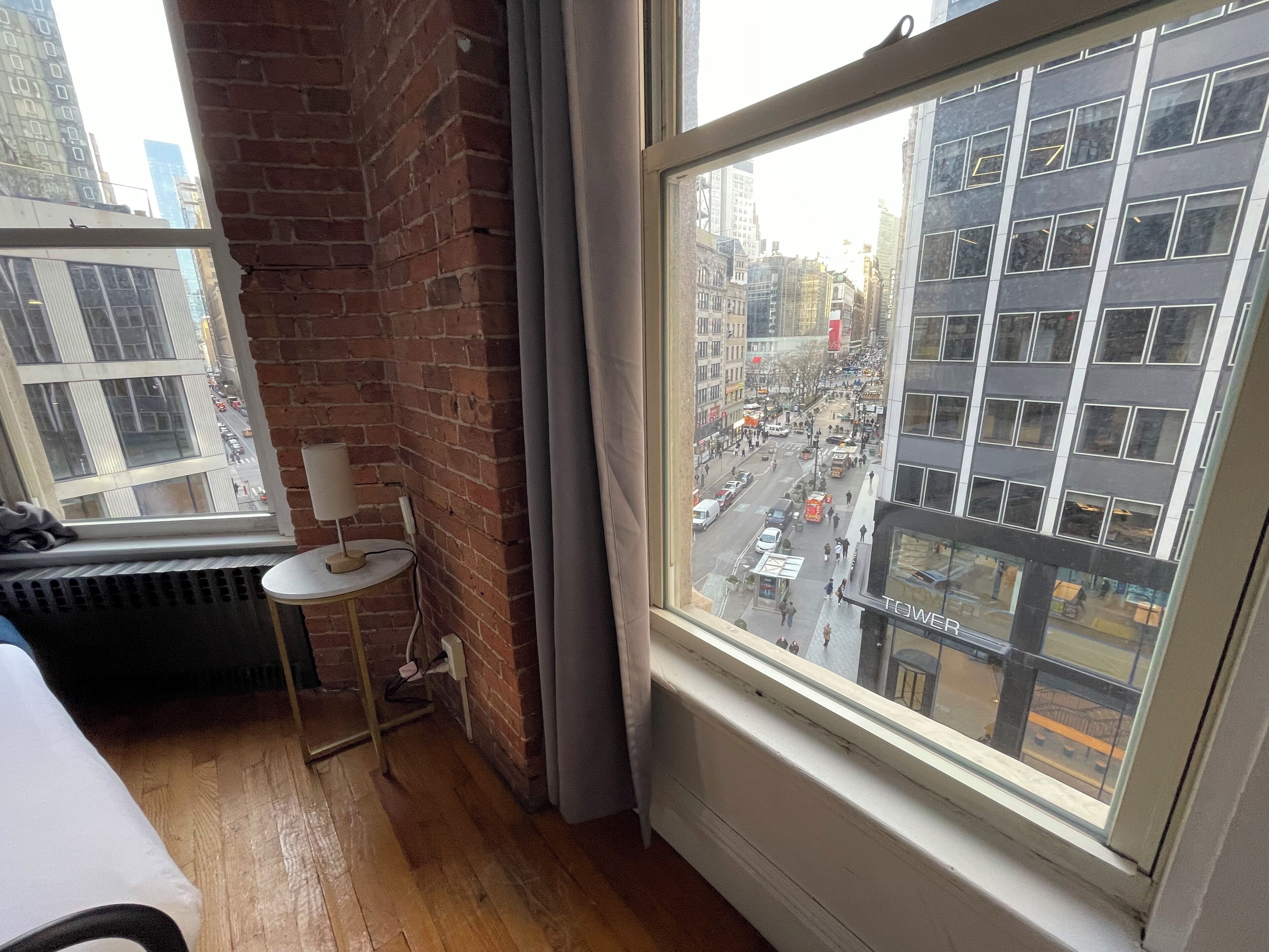 Classic Apartment, City View | Interior