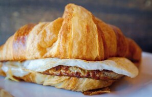 Free daily on-the-go breakfast  - Broadway Inn And RV Park (Checotah)