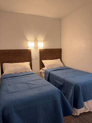 Deluxe-Zimmer | Bügeleisen/Bügelbrett, kostenloses WLAN