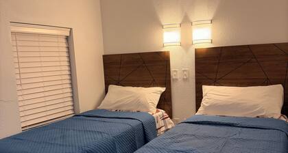 Broadway Inn And RV Park