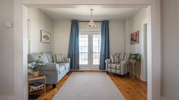 Nhà | 4 phòng ngủ