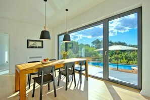 Dining - Villa with pool and air conditioning (Bokordići)