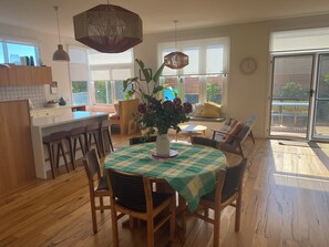 Interior - Folkie rental central family home (Port Fairy)
