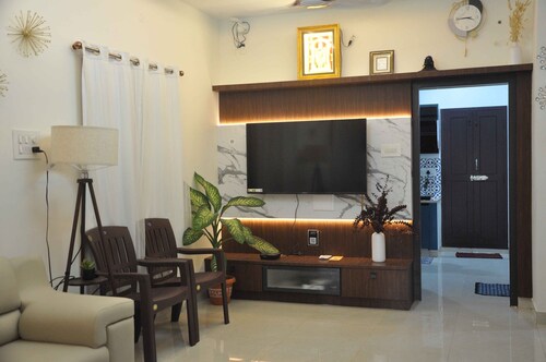 2-bedroom building in brilliant Kumbakonam with cool AC