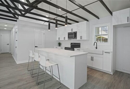 Spacious & Cozy 3-Bedroom Home- Riverdale Ga