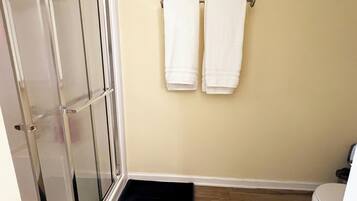 Jetted tub, hair dryer, towels, soap