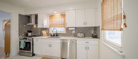 Microwave, oven, stovetop, dishwasher