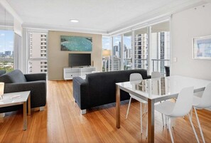 Interior - 2BRM Panoramic Views - Chevron Renaissance (Gold Coast)