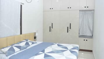 2 chambres, fer et planche à repasser, Wi-Fi, draps fournis