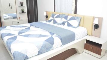 2 chambres, fer et planche à repasser, Wi-Fi, draps fournis