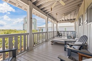 Property grounds - Romantic Dragonfly Cottage with Deeded Beach Access! Meticulously Maintained! (Orange Beach)