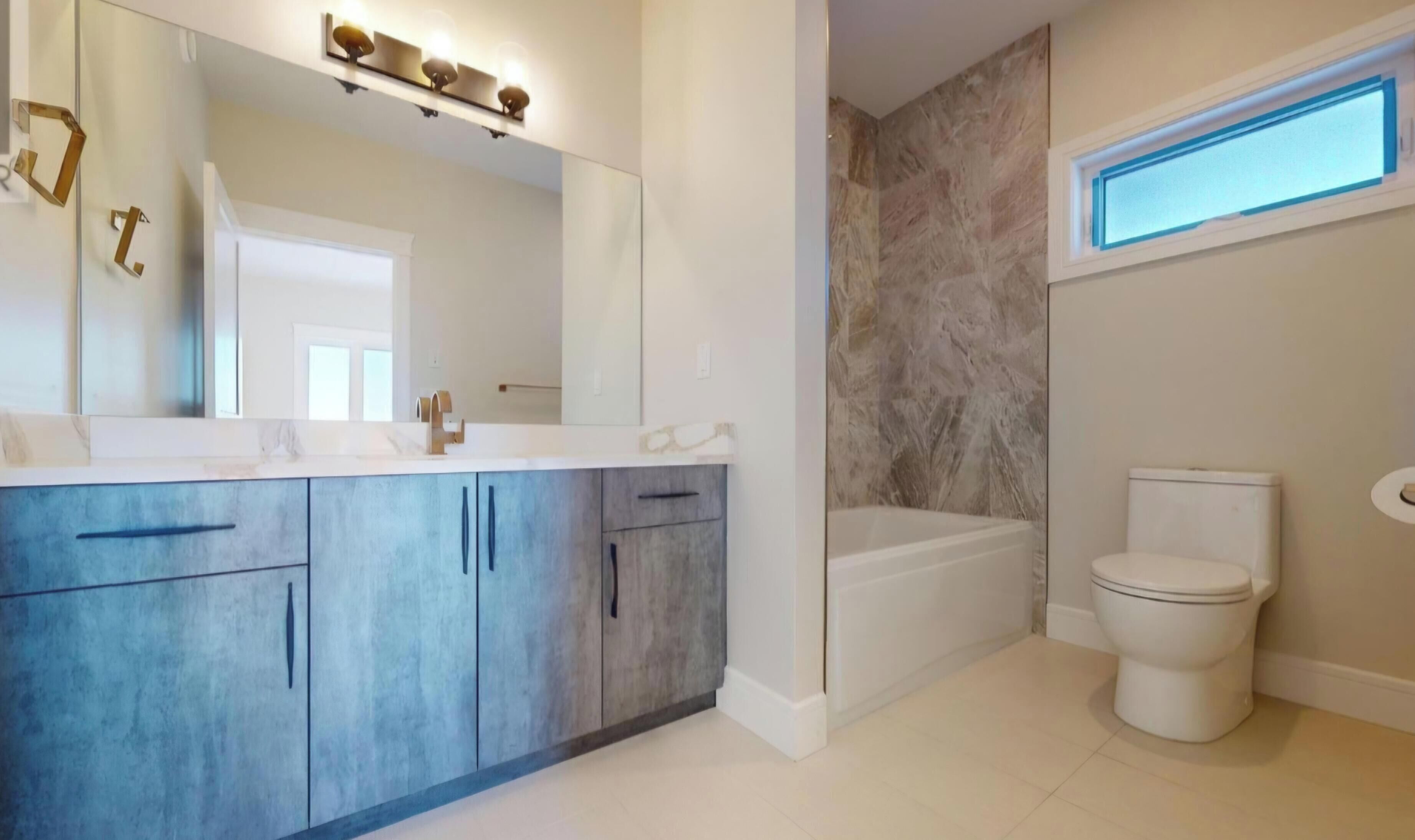 Haartrockner, Handtücher, Seife, Shampoo