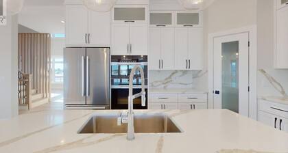 Comfy Extra Large Home,