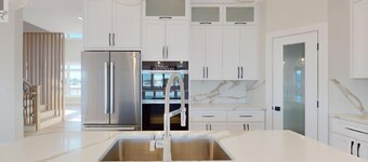 Comfy Extra Large Home,