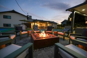 Terrace/patio - Old Town | Pickleball • Pool • Spa • Putt • Firepit | Sleeps 16 (Scottsdale)