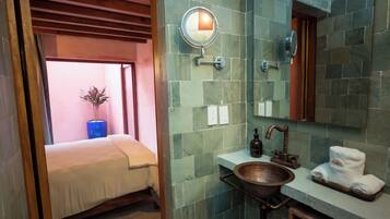 Caja de seguridad en la habitación, cortinas blackout y wifi gratis